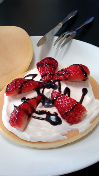 strawberry_pancake.jpg